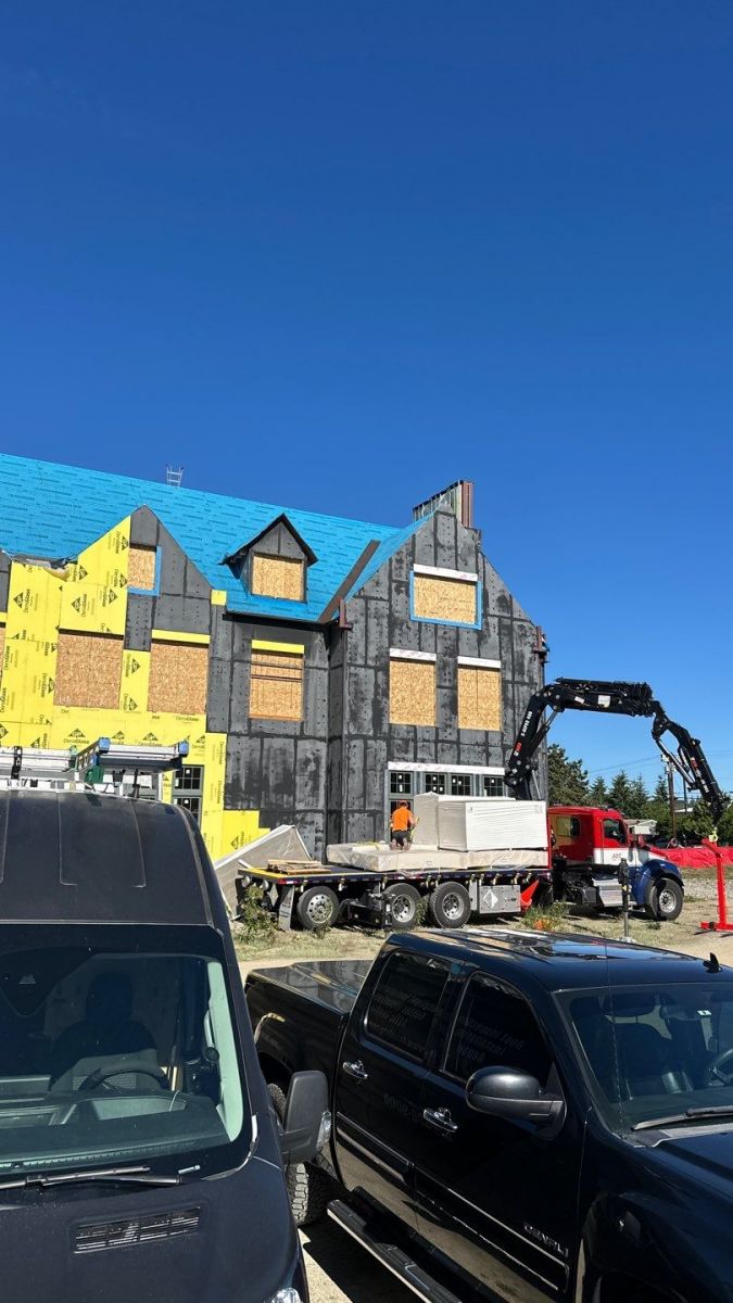 CertainTeed Landmark Silver Birch shingles on a 13:12 steep-slope composition roof at a Bothell, WA college preparatory school by Denali Roofing